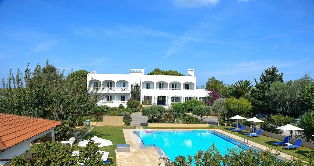 Mantenia Hotel Platanes  Exterior photo